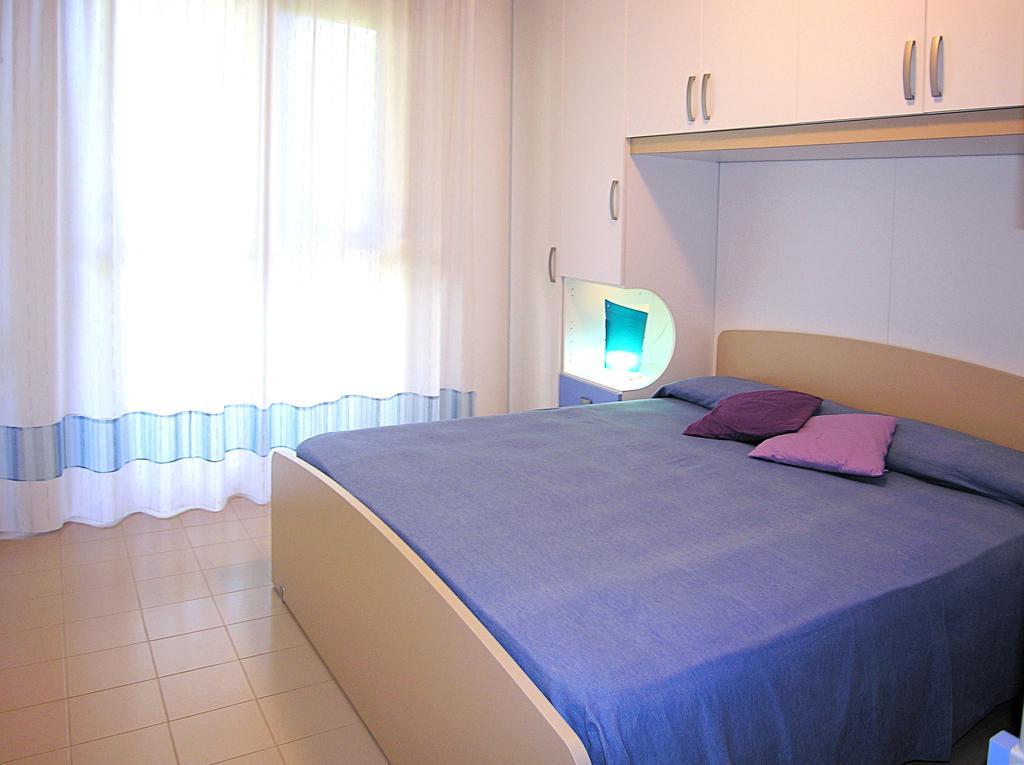Apartment Gemini Con Piscina 比比翁 客房 照片