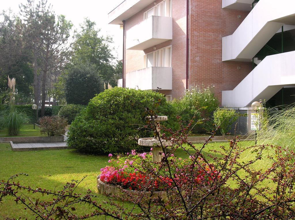Apartment Gemini Con Piscina 比比翁 外观 照片
